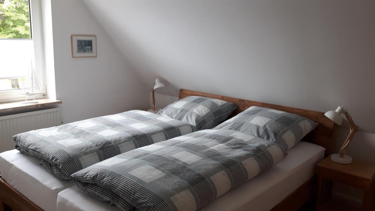 Ferienhaus Gartenstrasse Osten エクステリア 写真